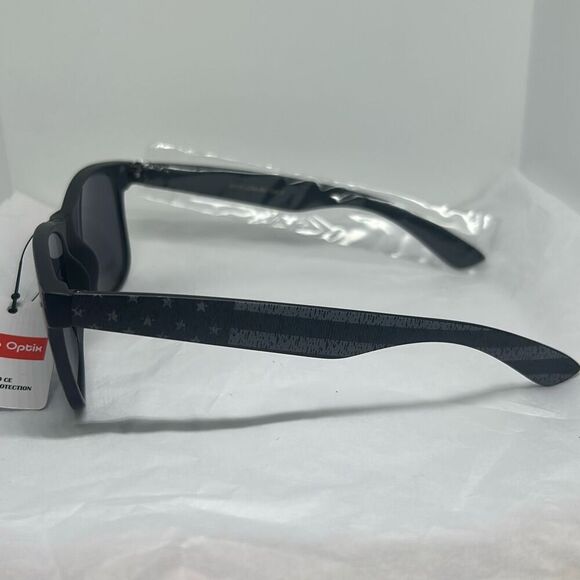 Retro Optix Patriotic Patriotic -Pattern Sunglasses – UV400 Protection - Picture 2 of 3